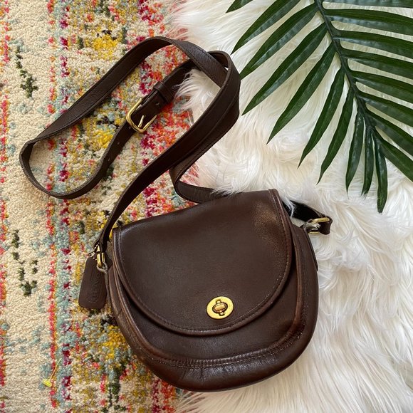Coach Handbags - Vintage Coach Leather Cross Body Purse Bag
